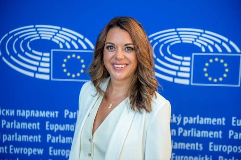 Laura Ballarín, eurodiputata Laura Ballarín, eurodiputata