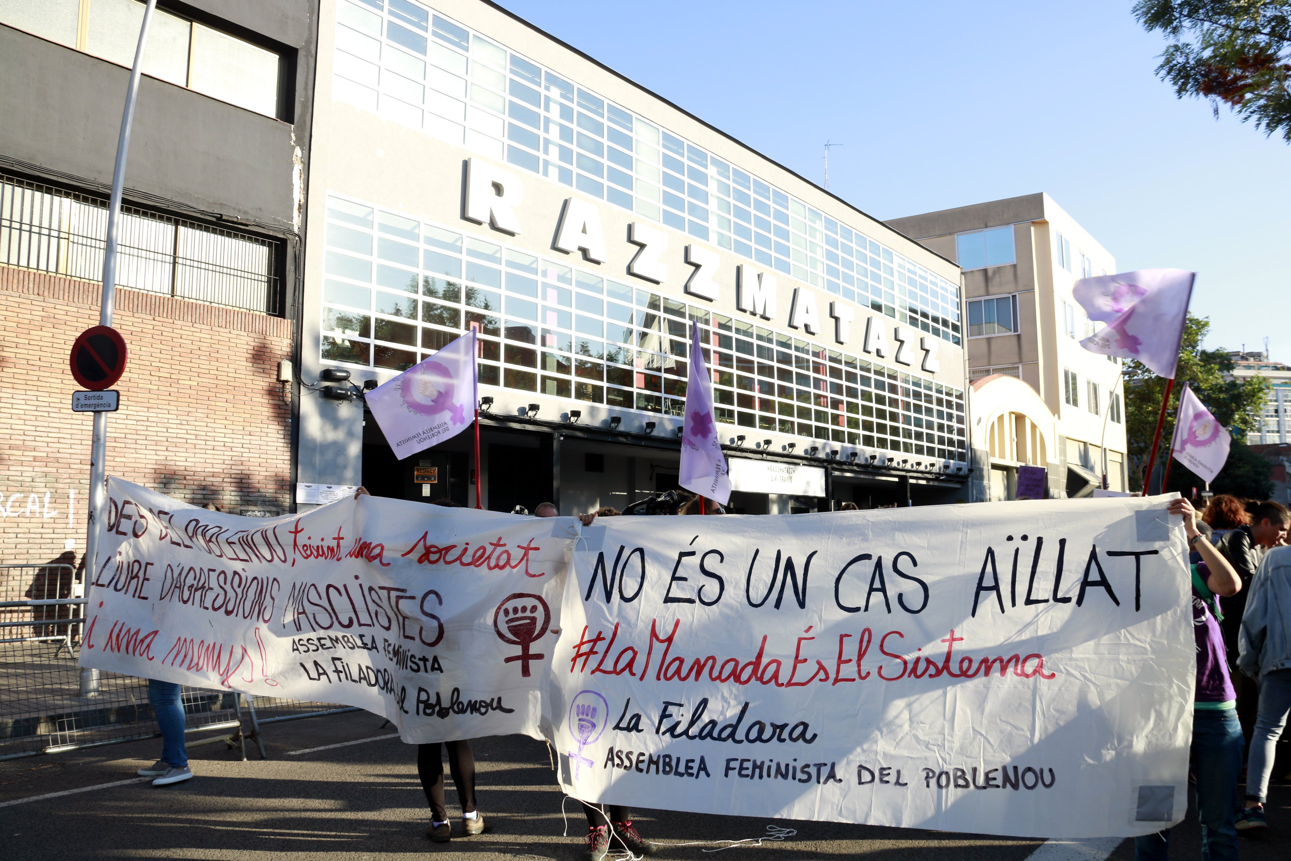 Els Mossos detenen dos dels denunciats per la violació a Razzmatazz per evitar que fugin