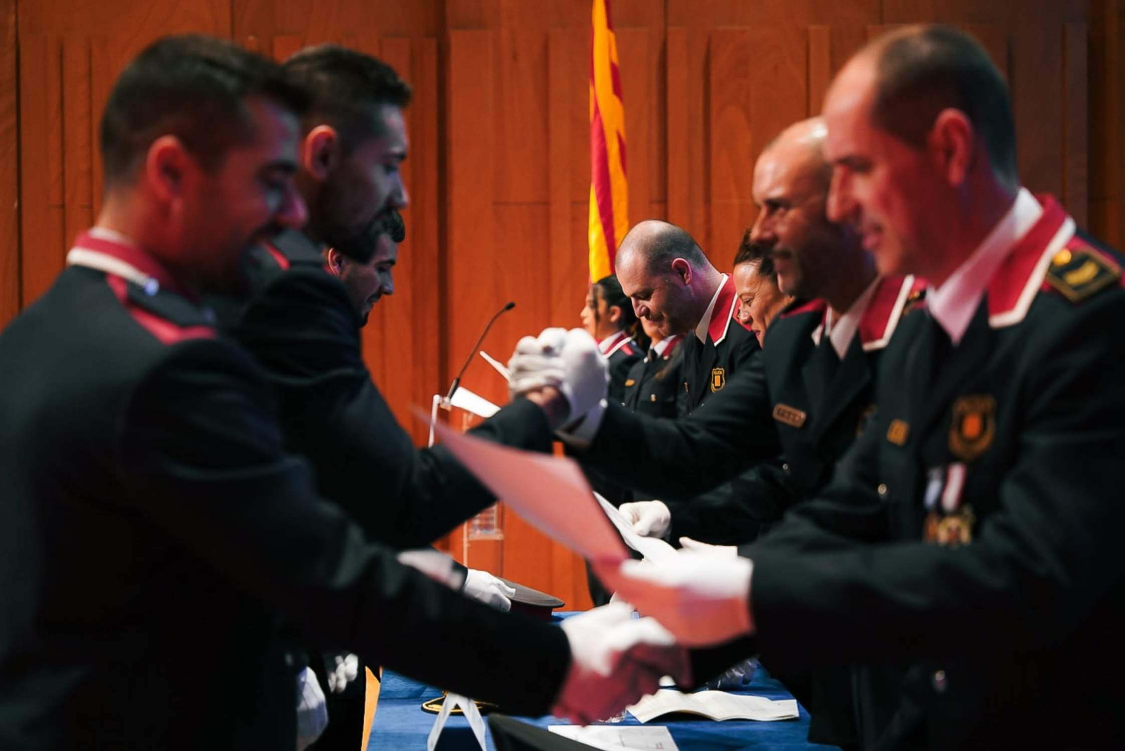 Los subinspectores de los Mossos claman una mejora salarial justa acorde con su responsabilidad