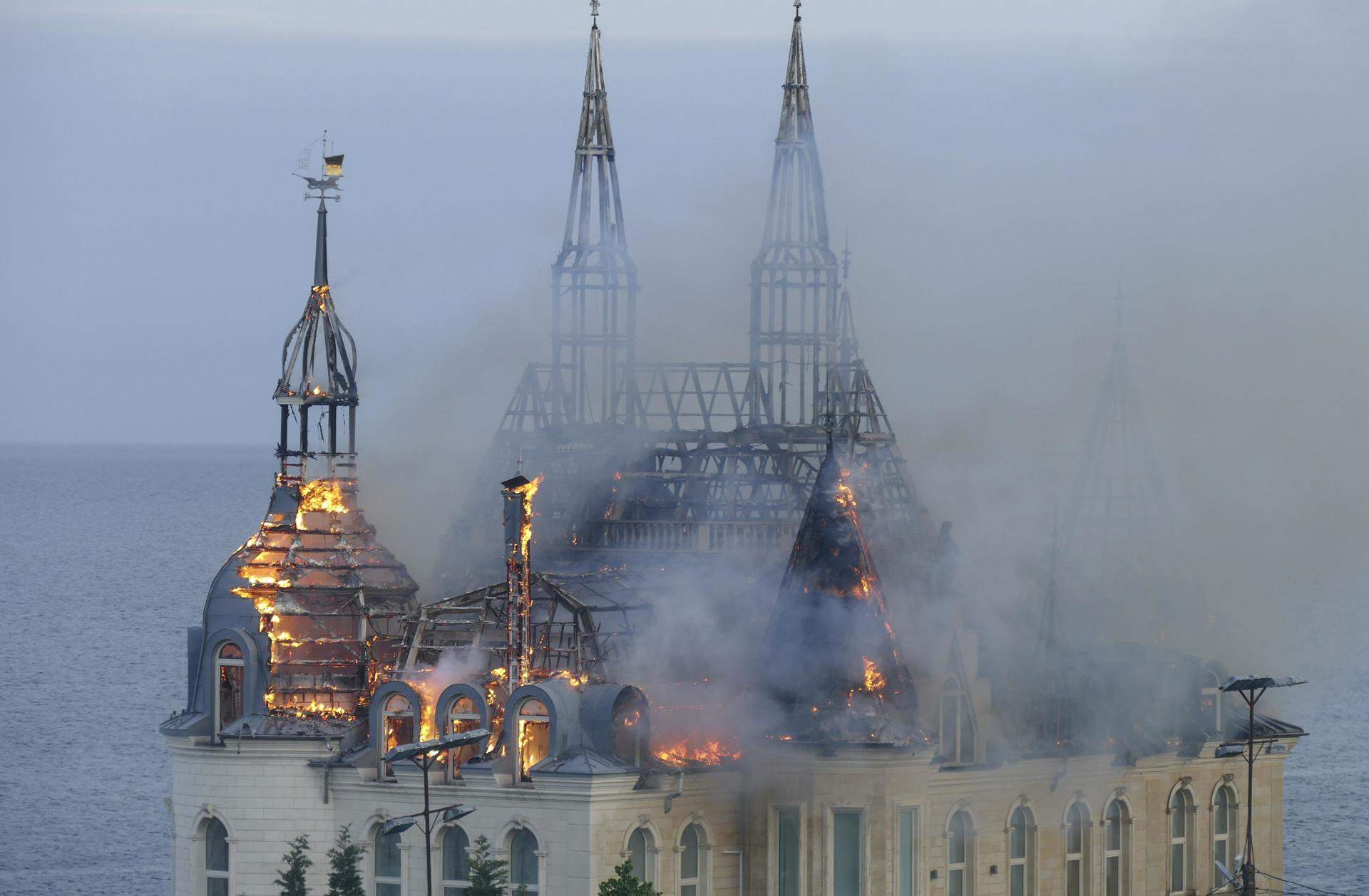 Un ataque ruso destruye el 'castillo de Harry Potter' de Odesa y deja al menos cinco muertos