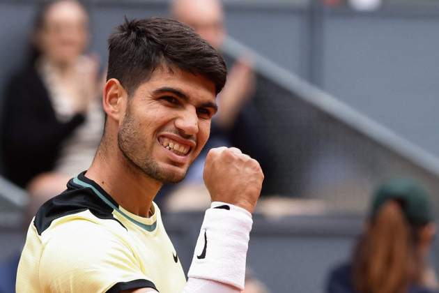Carlos Alcaraz celebra un punt davant de Struff en el Mútua Madrid Open / Foto: EFE Carlos Alcaraz celebra un punt davant de Struff en el Mútua Madrid Open / Foto: EFE