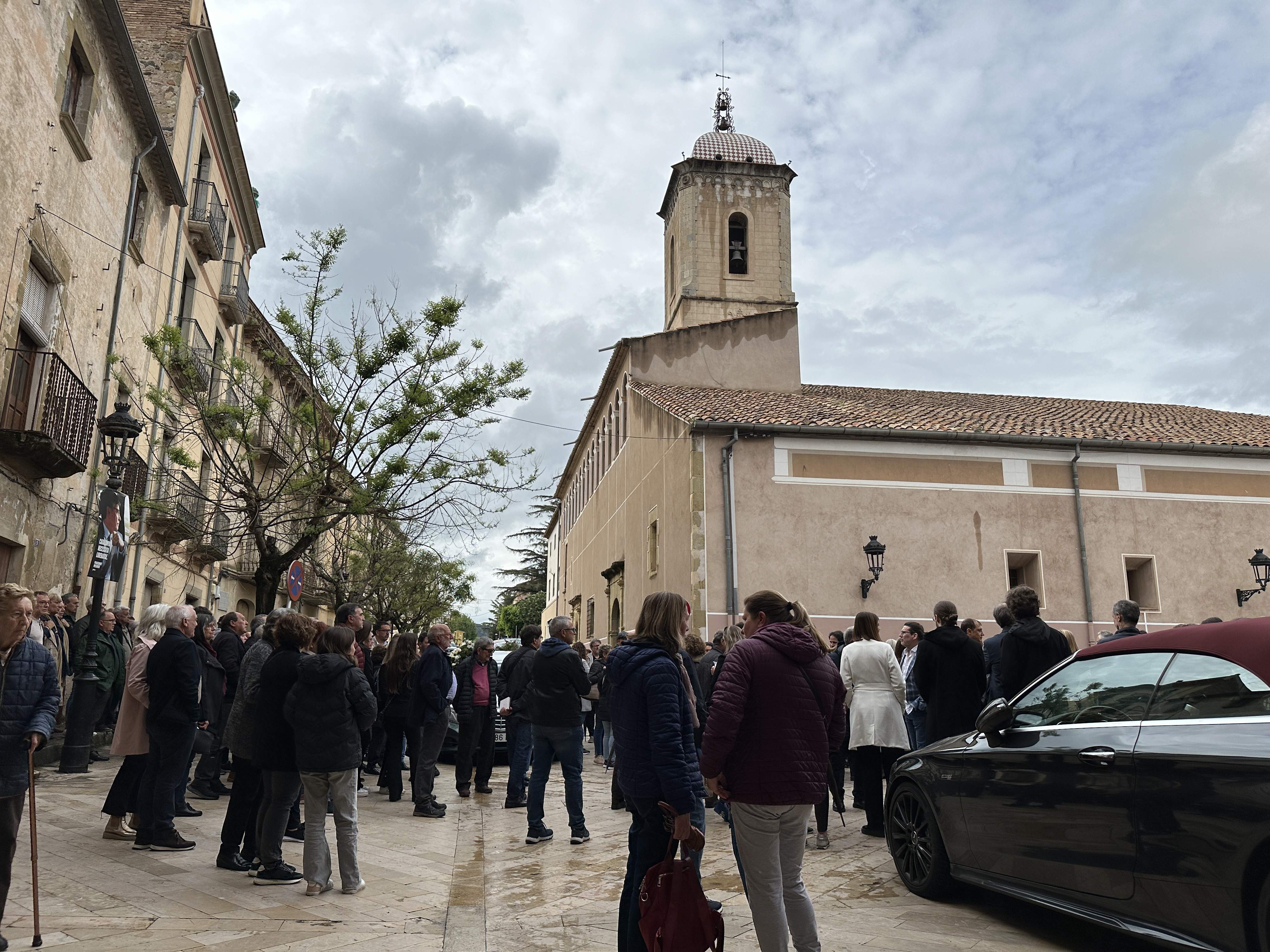 Jordi Pujol i Artur Mas, entre els assistents al funeral de la mare de Carles Puigdemont