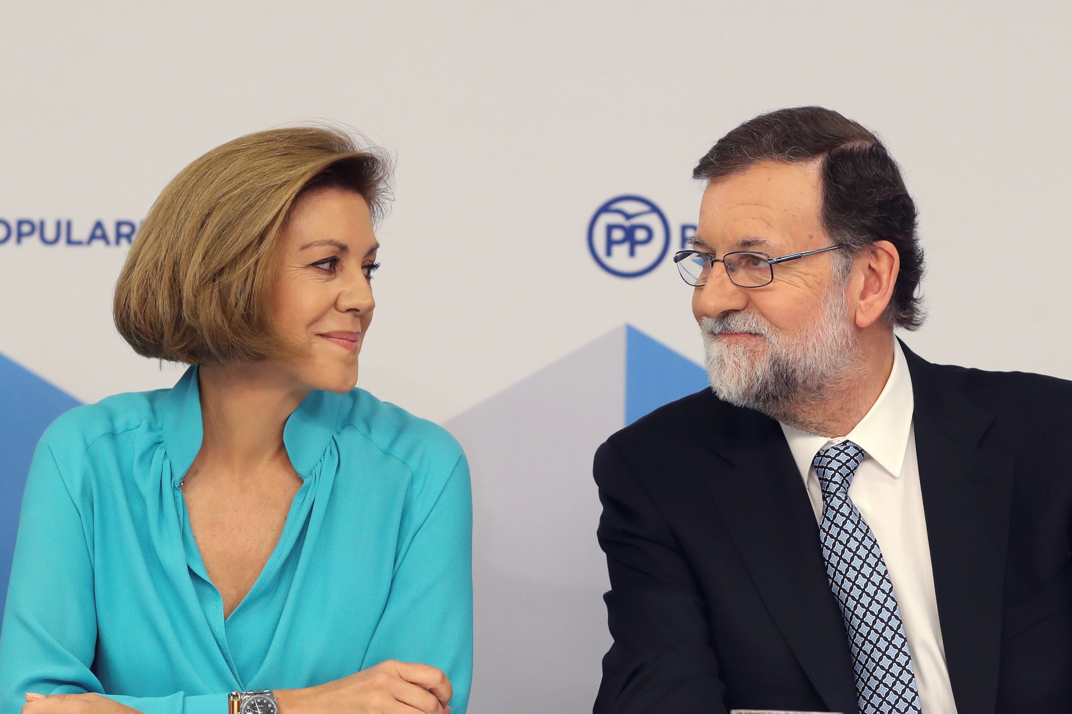 Mariano Rajoy resigns as leader of PP