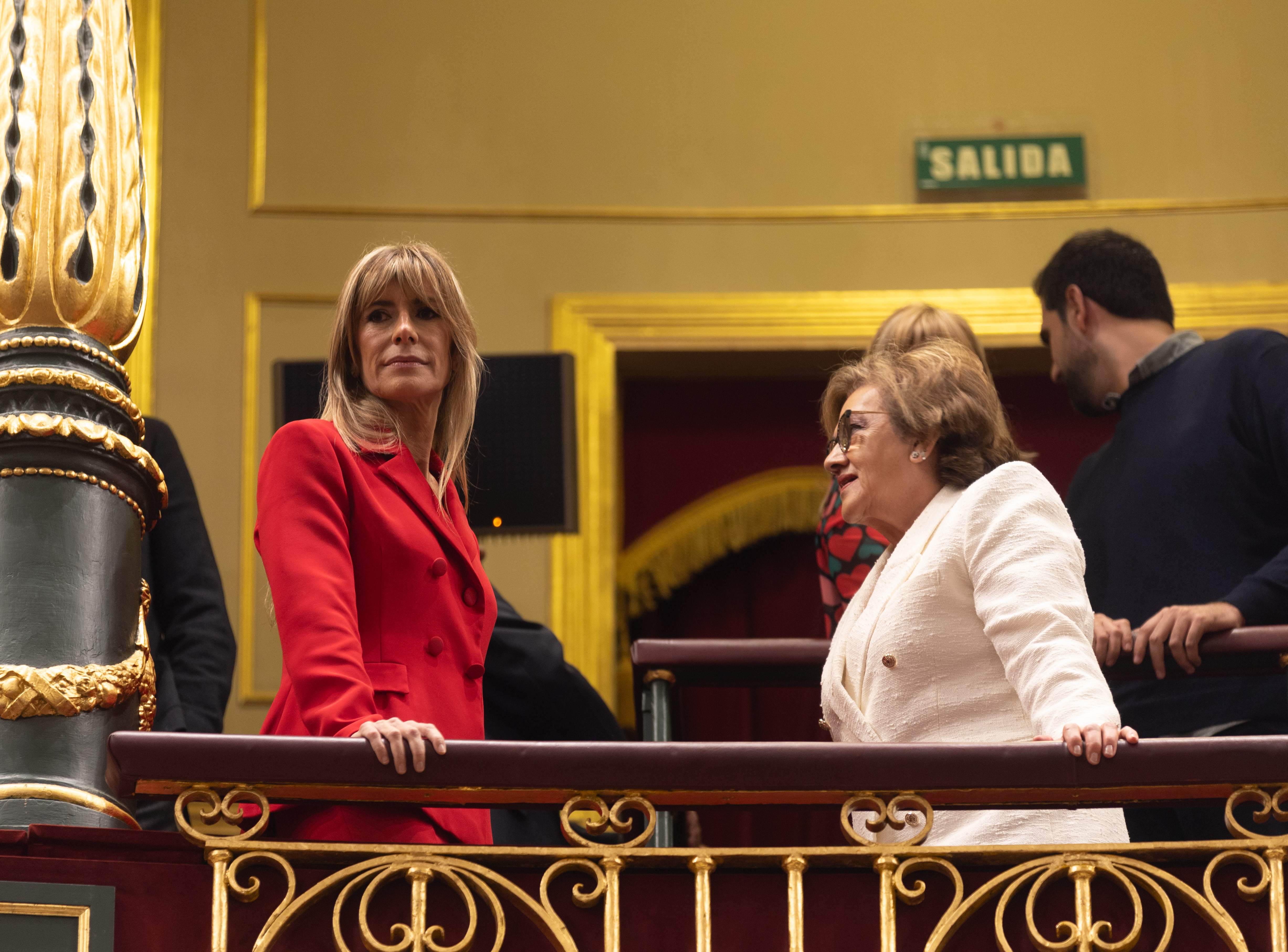 Visita sorpresa de Begoña Gómez, la mujer de Pedro Sánchez, a Port Aventura (Tarragona)