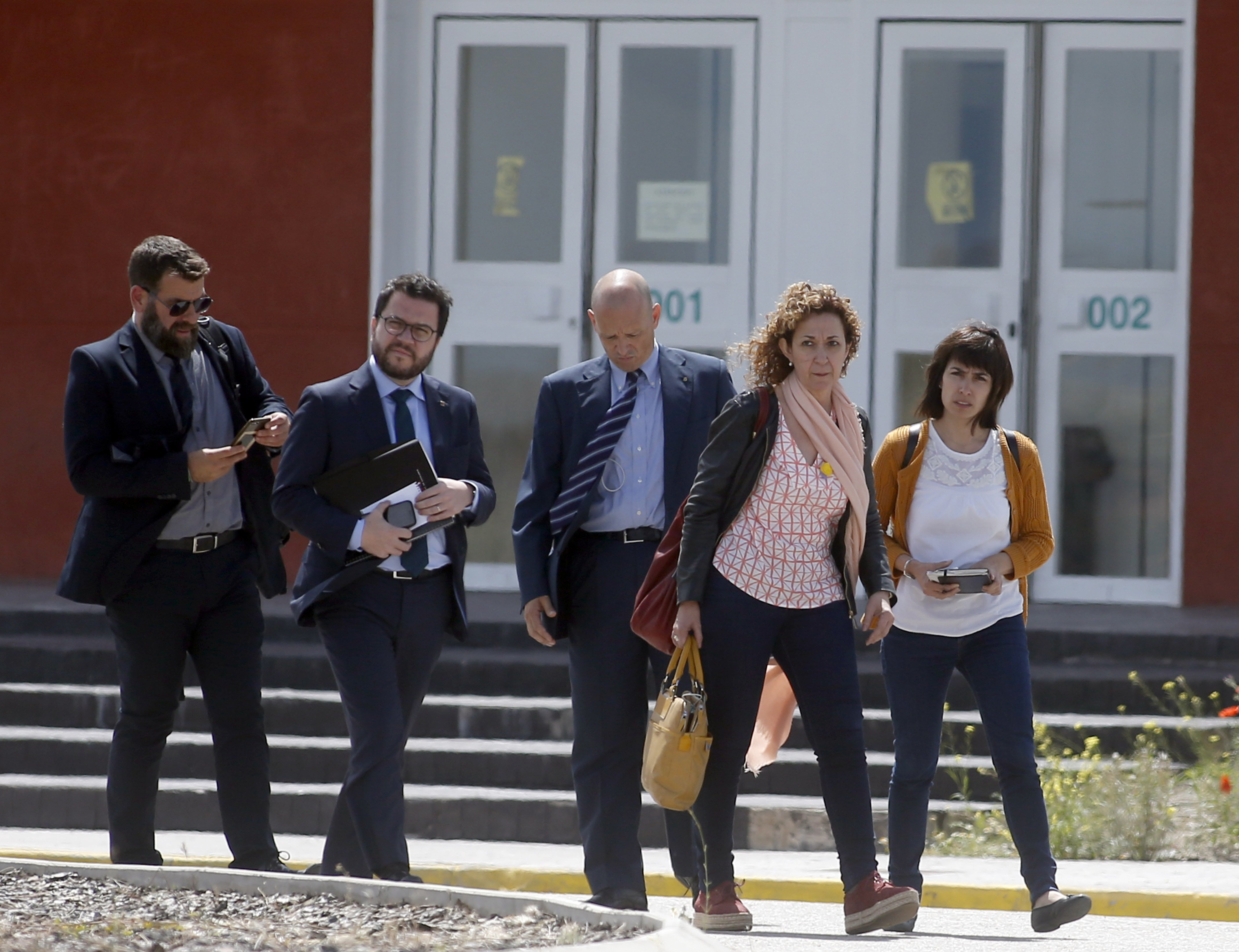 Aragonès denuncia les condicions del traspàs de carteres a Estremera