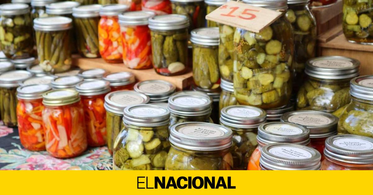 Pickles: a source of probiotics