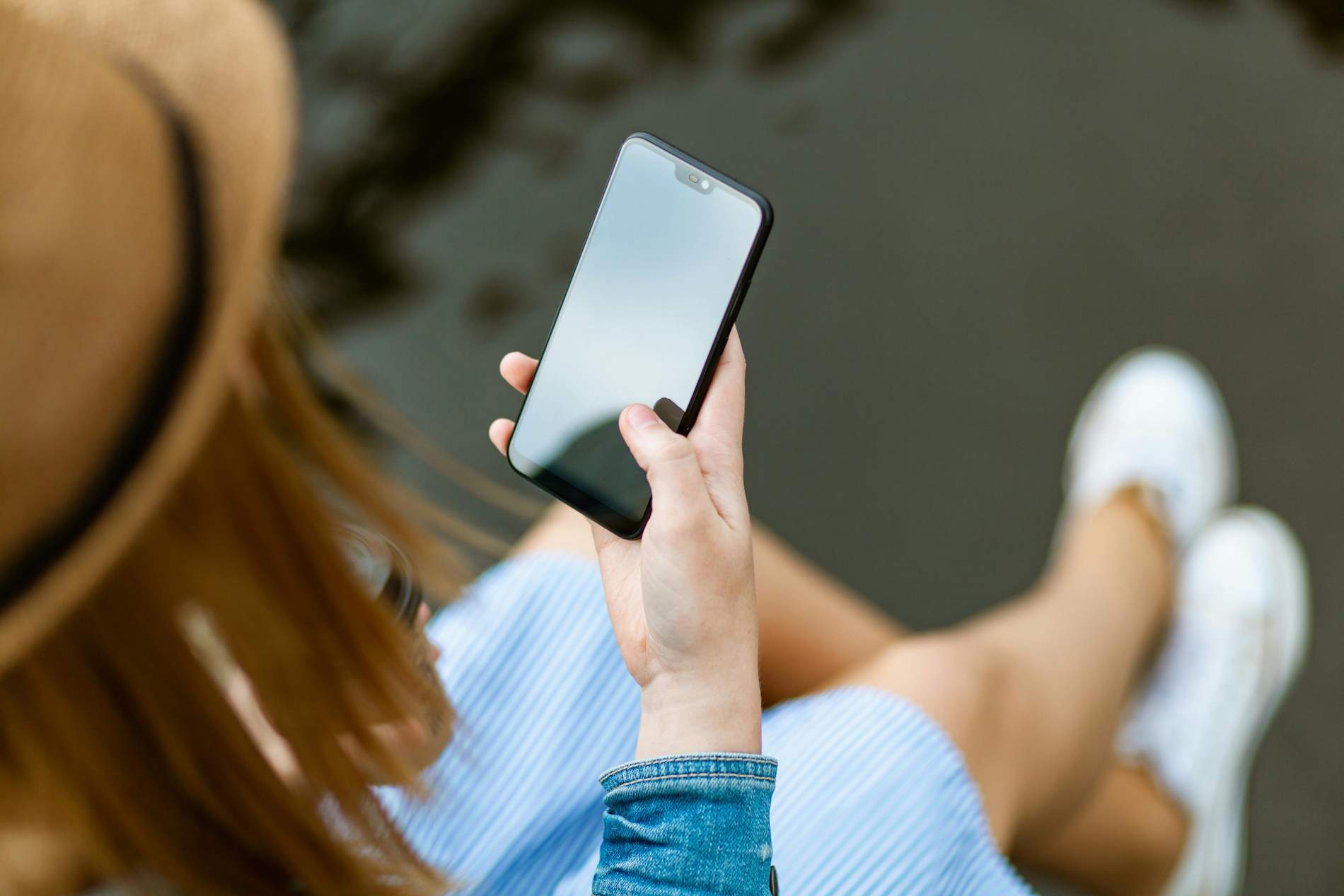 Hay una manera correcta de cargar la batería de tu teléfono móvil sin que esta se dañe