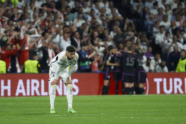 Fede Valverde cuclillas gol Bayern Fede Valverde cuclillas gol Bayern