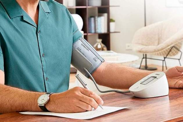 Tensiómetro de brazo digital OMRON X2 Basic1 Tensiómetro de brazo digital OMRON X2 Basic1