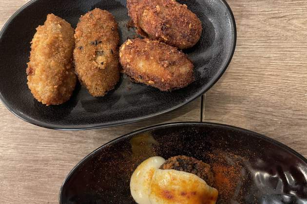 croquetes vegetarianes i calamar