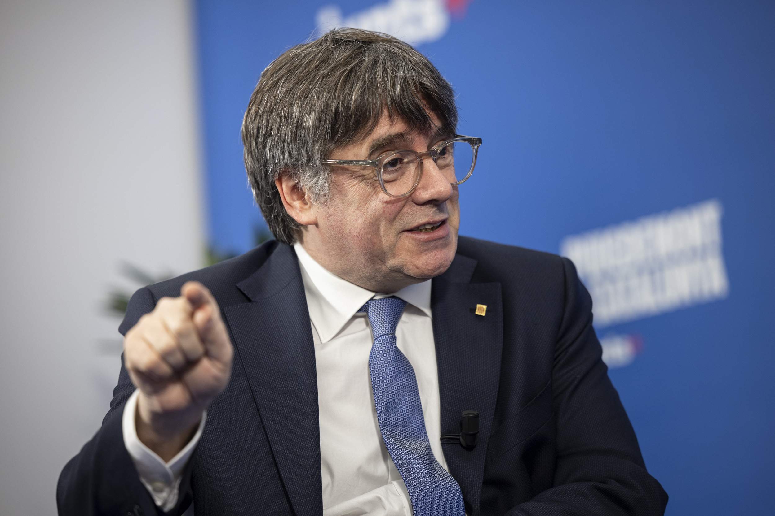 Puigdemont pide la dimisión de Mazón por negligencia e ineficiencia en la gestión de la tragedia