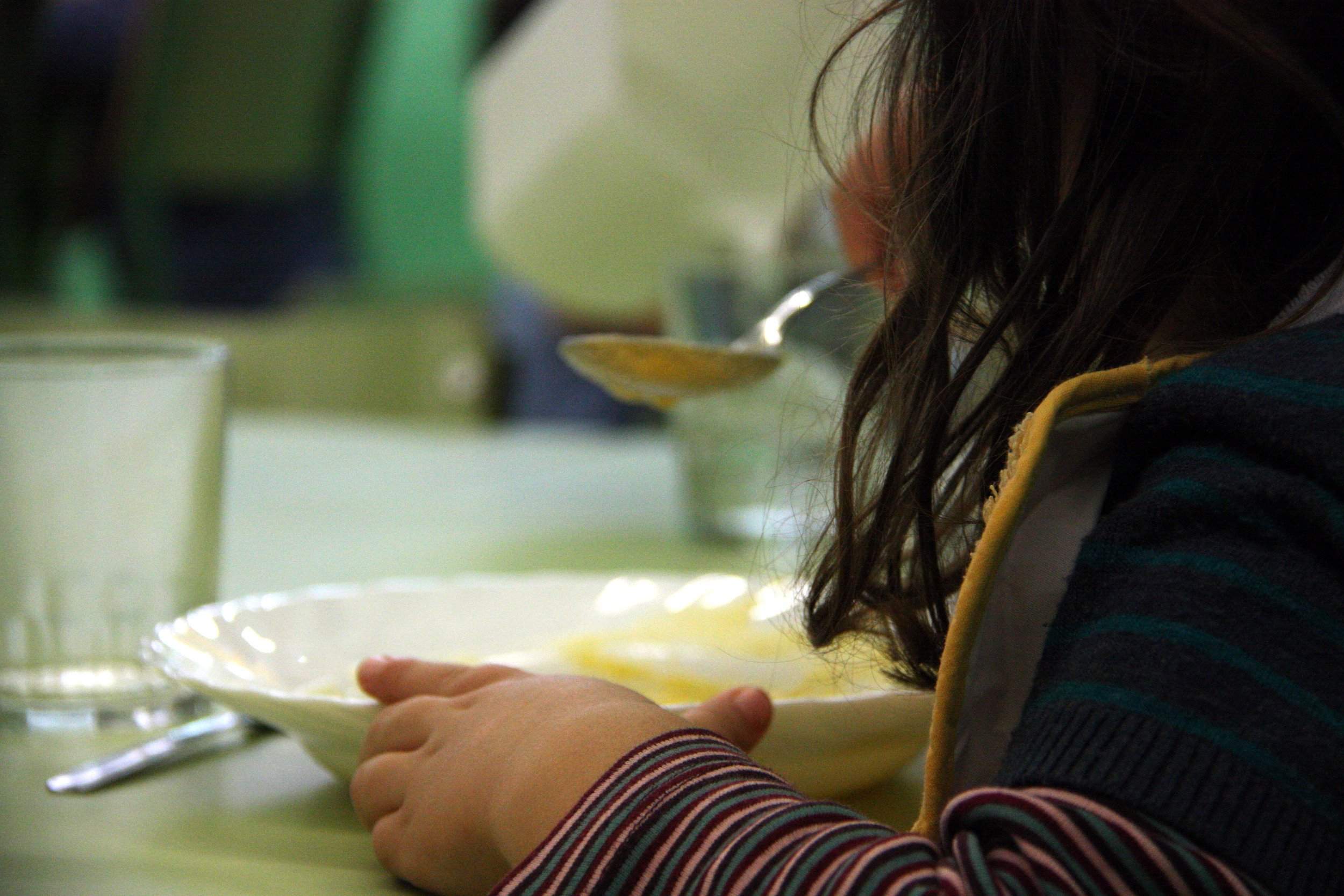 Barcelona destinará cerca de 18 millones a familias vulnerables con hijos menores de 16 años