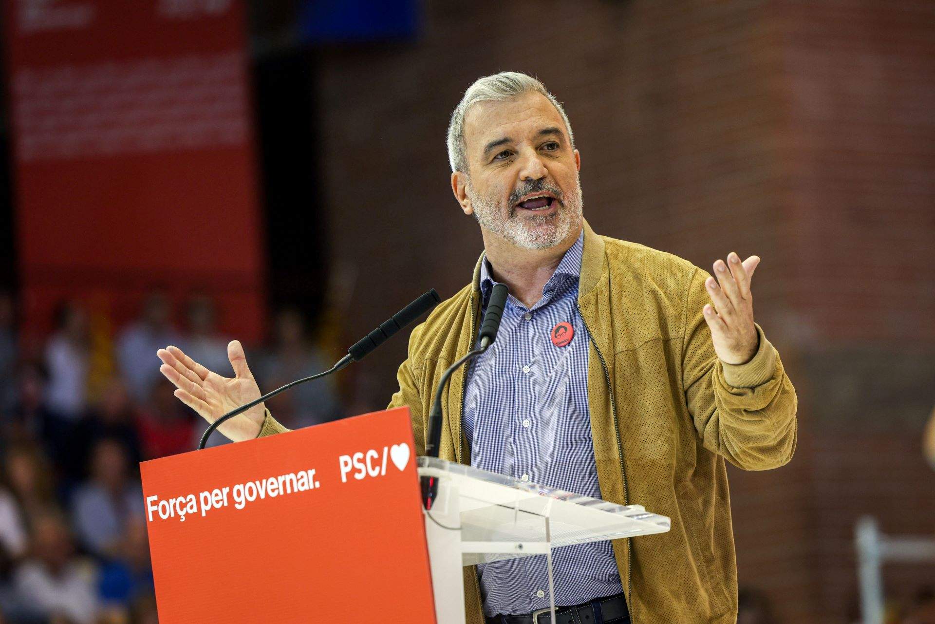 ¿Momento de cortejar a ERC? El gobierno Collboni mantiene las conversaciones para un acuerdo municipal