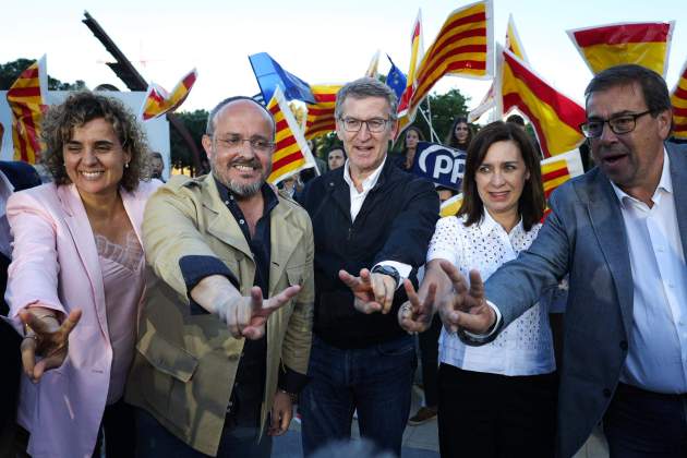 Dolors Montserrat Alejandro Fernandez Alberto Nuñez Feijoo Acte final Campanya PP Hospitalet / Miquel Muñoz Dolors Montserrat Alejandro Fernandez Alberto Nuñez Feijoo Acte final Campanya PP Hospitalet / Miquel Muñoz
