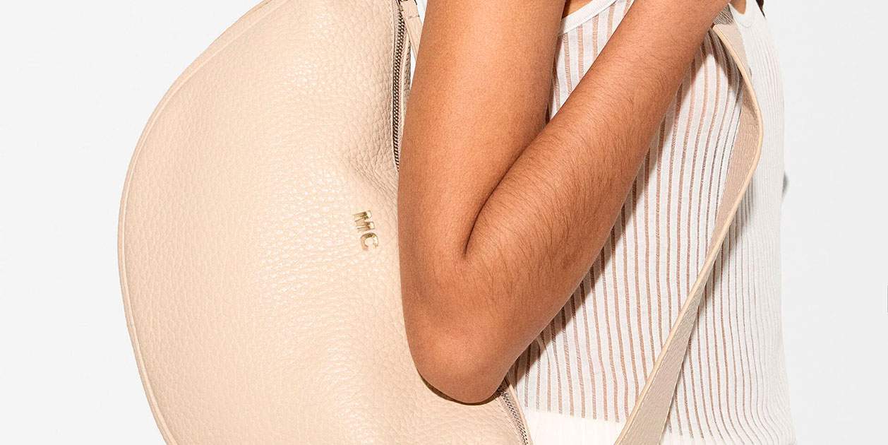 El bolso de hombro que eligen las mujeres con buen gusto, personalizable en Parfois