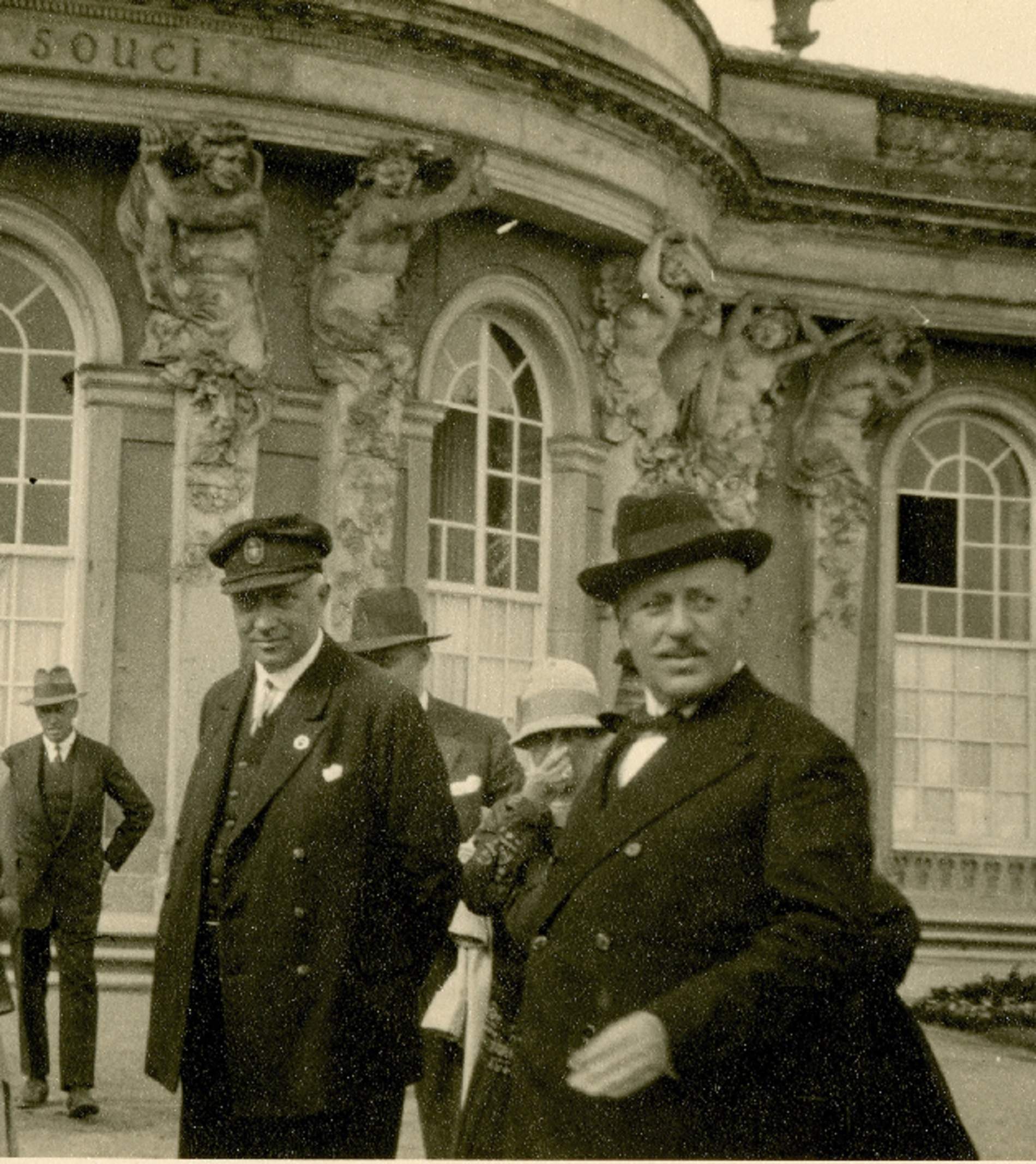 Horacio Echevarrieta al balneari Sans Souci, Viena. Font Euskal Herria Unibersitatea