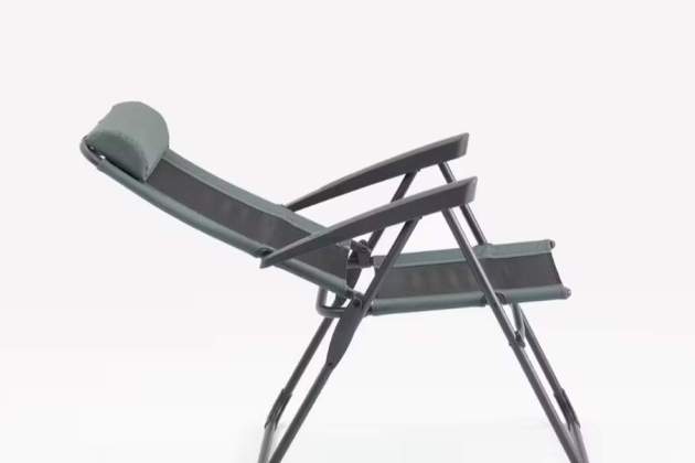 Reclinable. Reclinable.