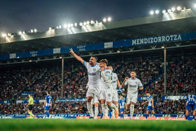 Yangel Herrera celebración gol Alavés Girona / Foto: @GironaFC Yangel Herrera celebración gol Alavés Girona / Foto: @GironaFC