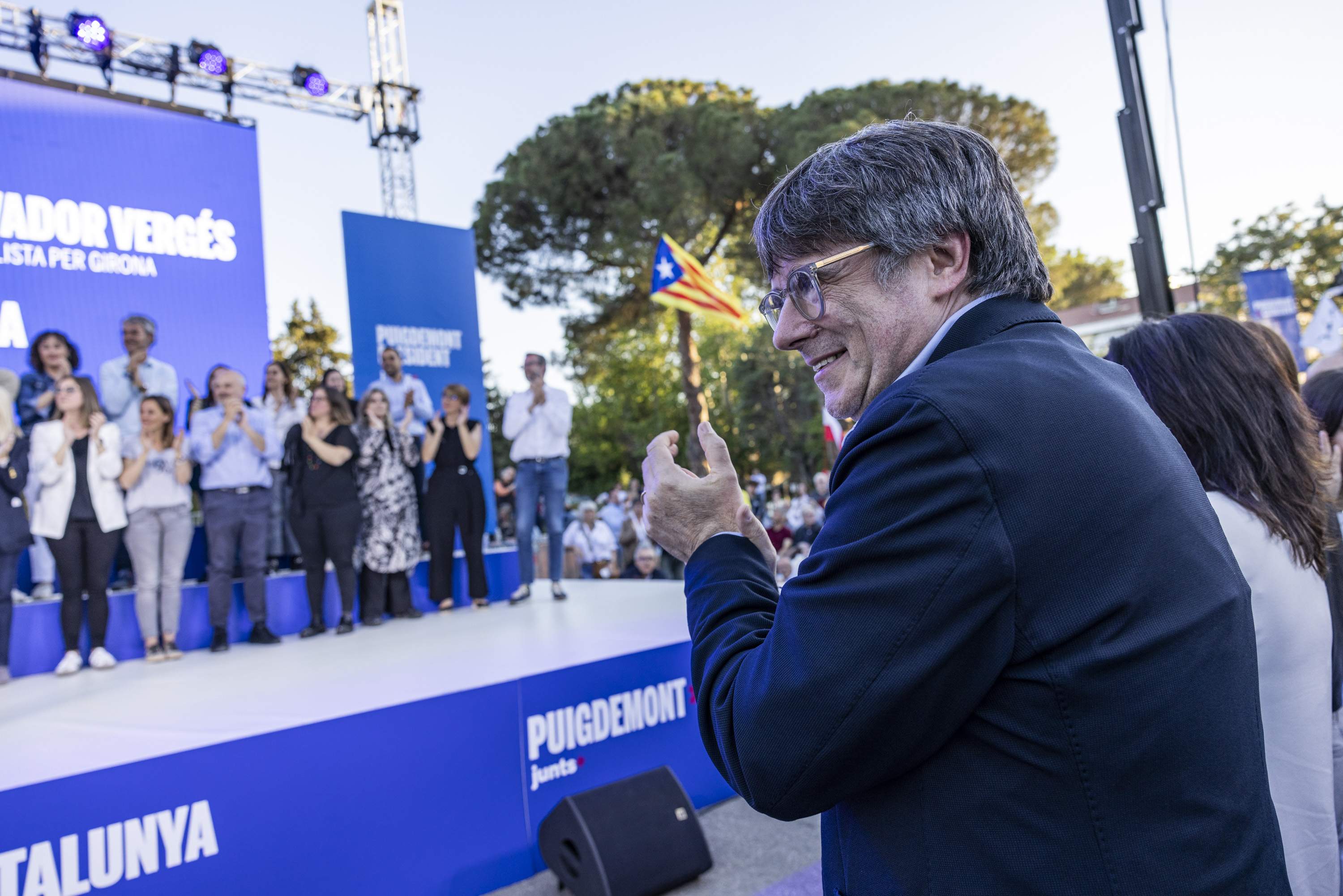 Puigdemont interpela a Òmnium y Plataforma per la Llengua por el pacto por la lengua: "Es una vergüenza"