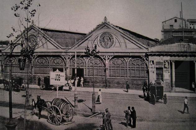 Primer edificio de la Estación de Francia (1885). Fuente Universidad de Barcelona Primer edificio de la Estación de Francia (1885). Fuente Universidad de Barcelona