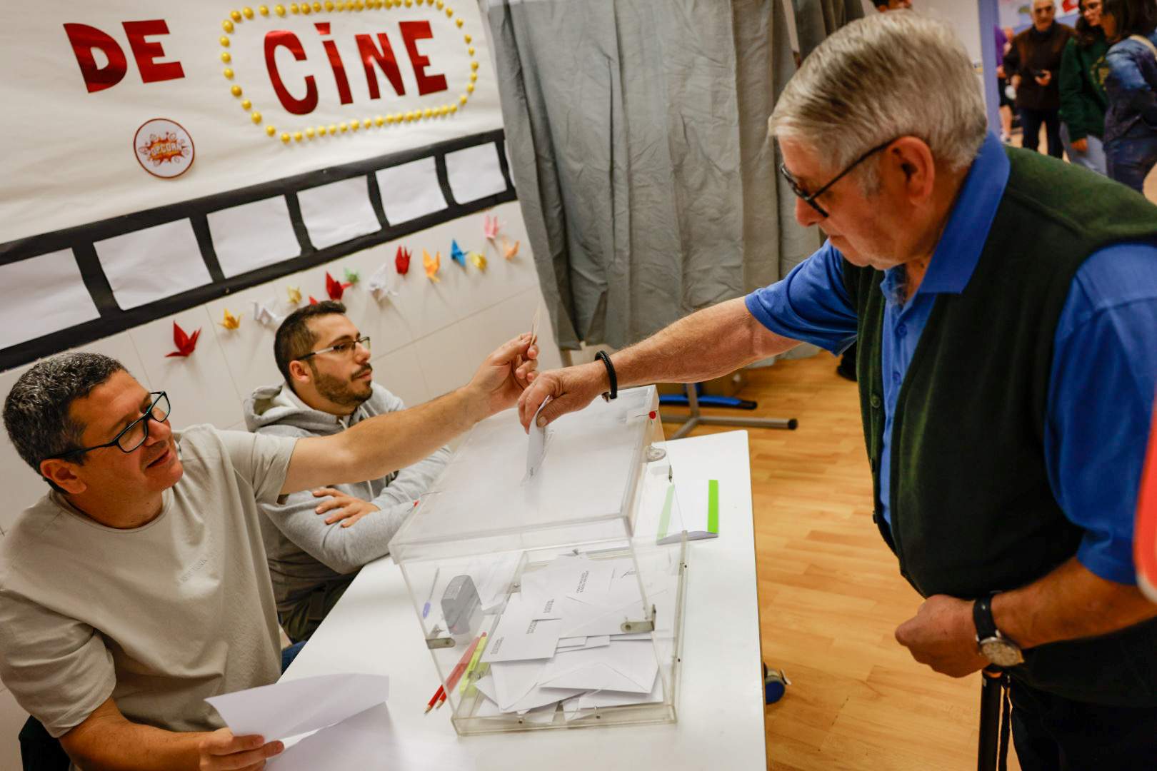 Quina és la multa per no presentar-se a la mesa electoral a les eleccions europees 2024?