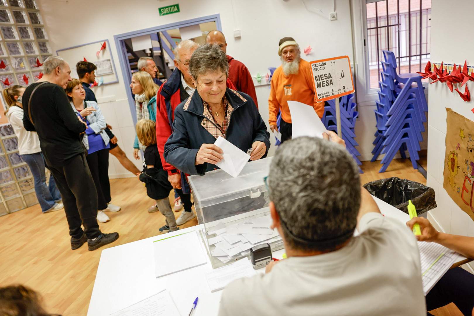 La Junta Electoral Central descarta ampliar el horario de votación