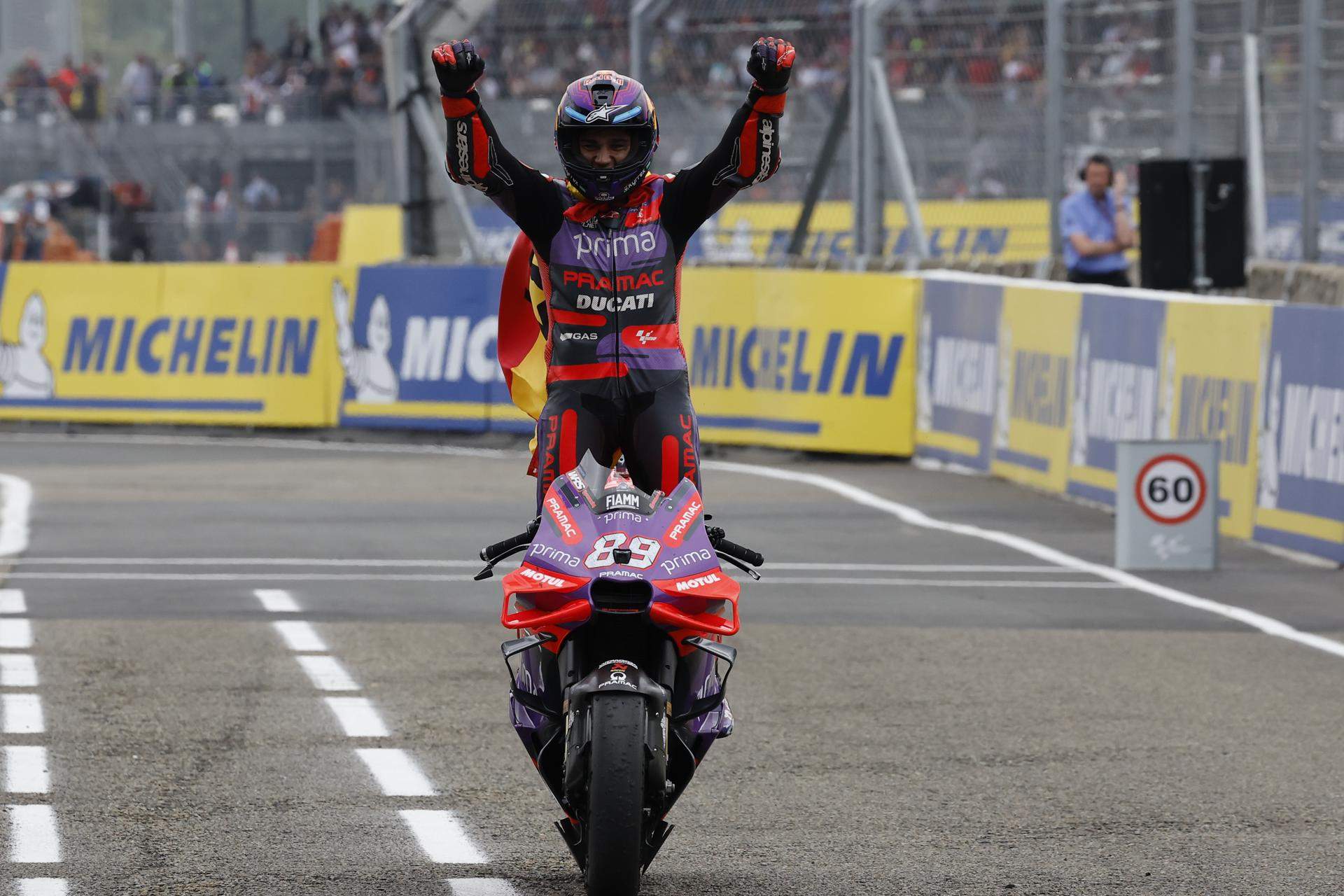 Jorge Martín celebra victoria Le Mans EFE