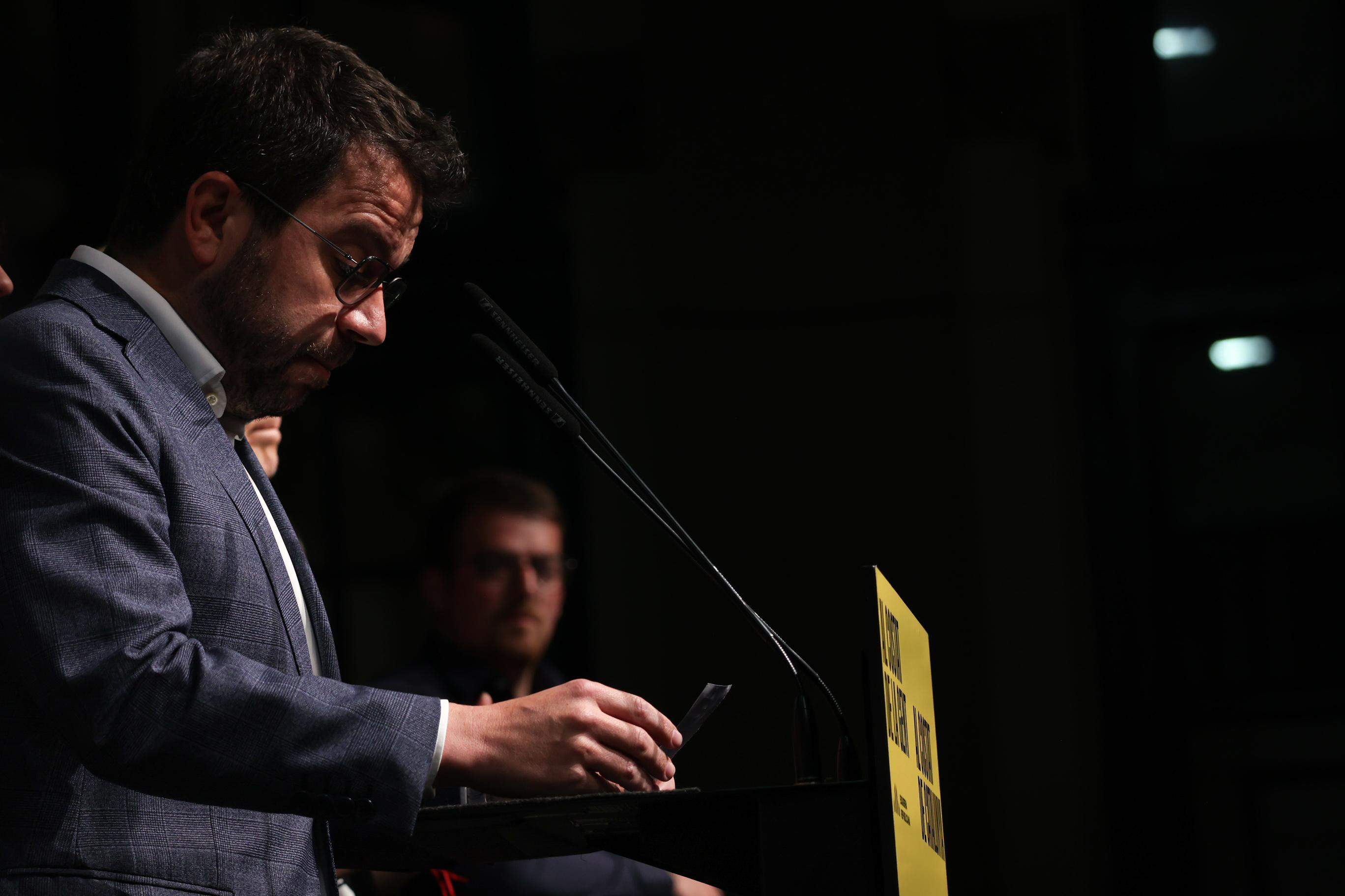 Aragonès assumeix els "mals resultats", anuncia que ERC passa a l'oposició i emplaça PSC i Junts a governar