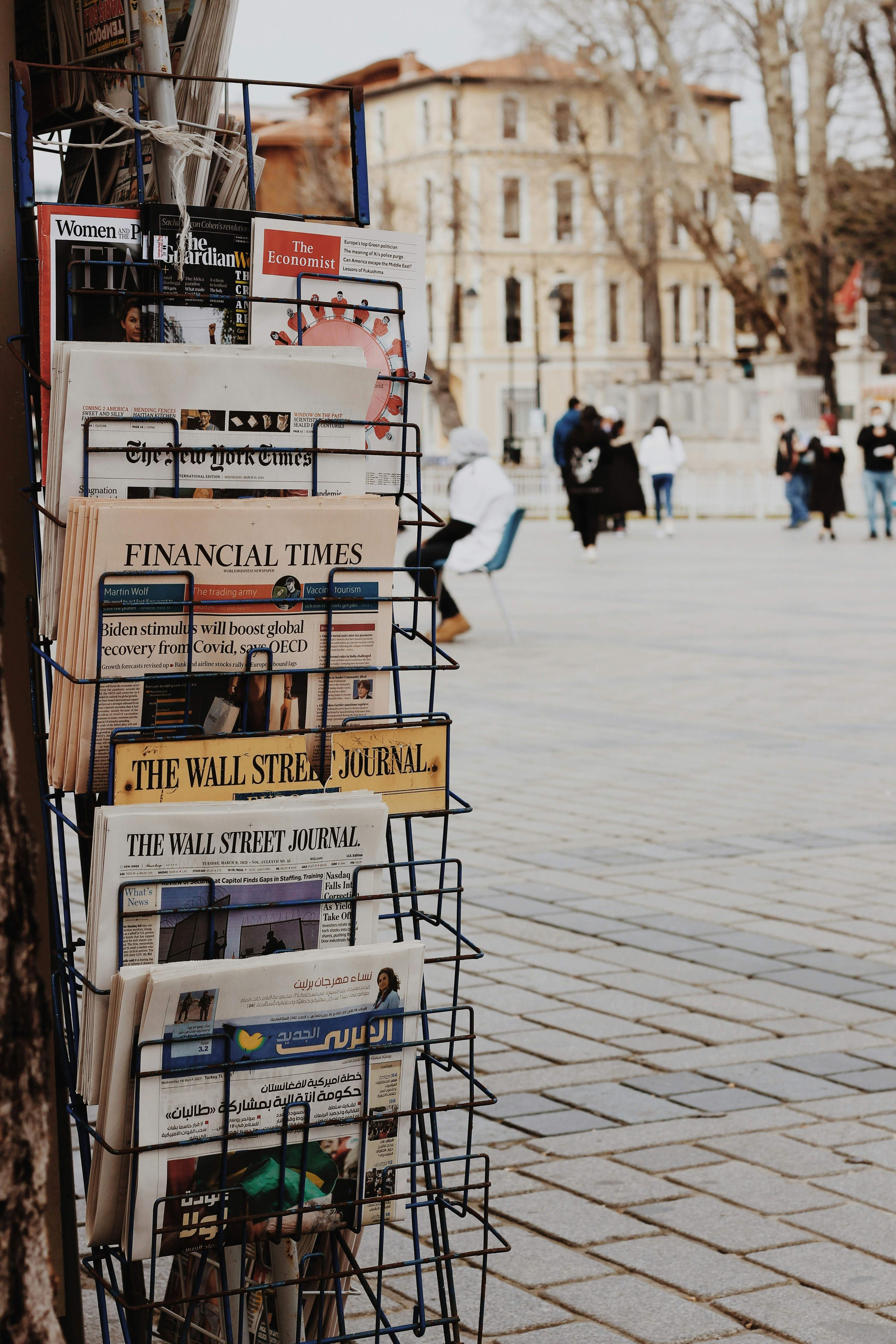diaris quiosc unsplash Hümâ H. Yardım