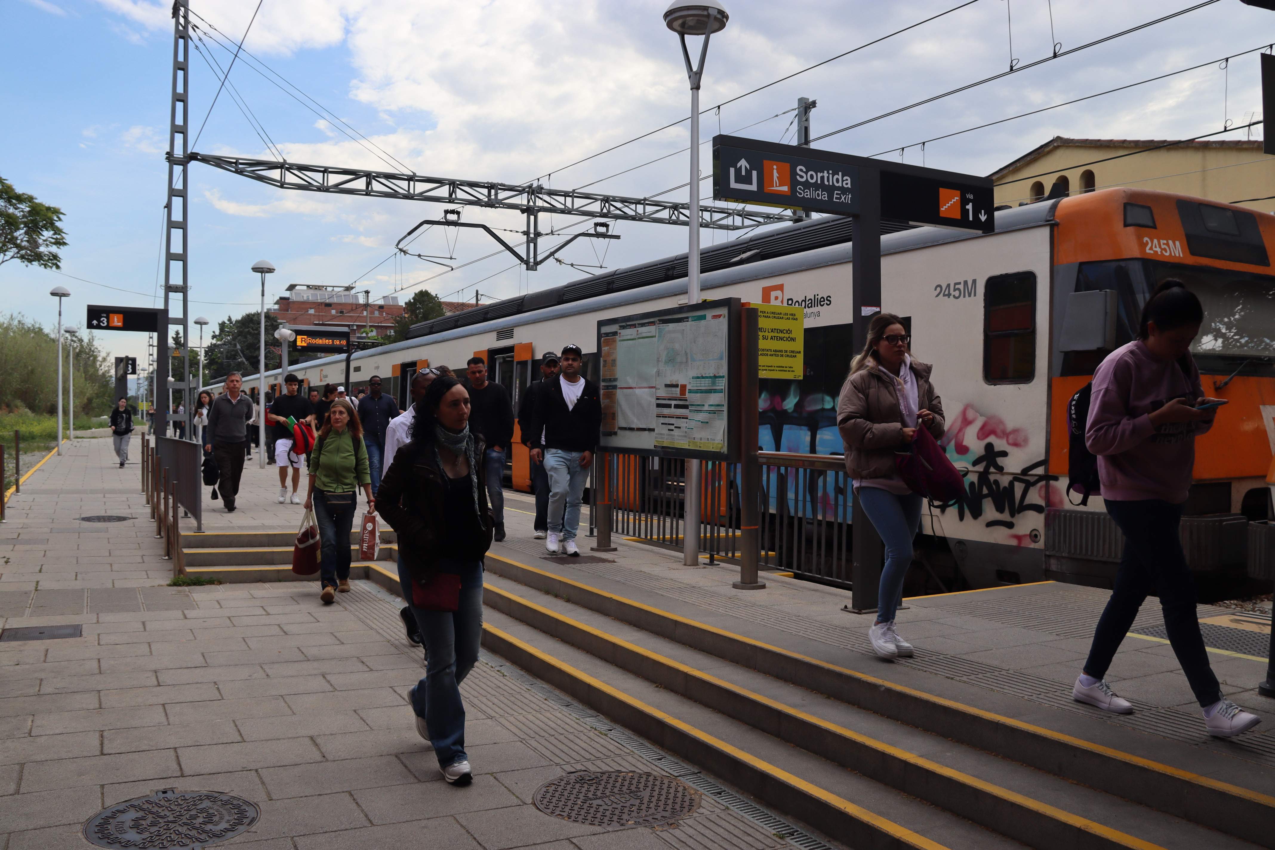 Renfe, Adif i Mossos es passen la pilota sobre la responsabilitat de la seguretat a Rodalies