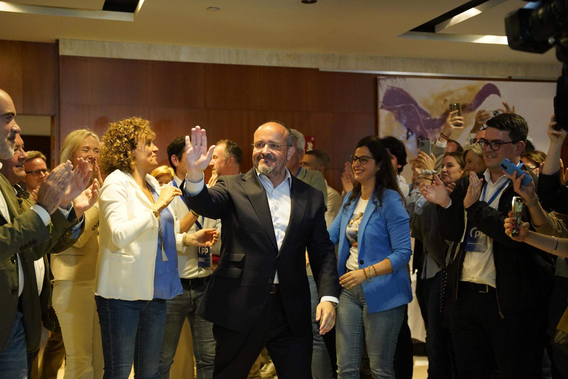 Alejandro Fernández dona per fet que Sánchez “sacrificarà” Illa per pactar amb Puigdemont