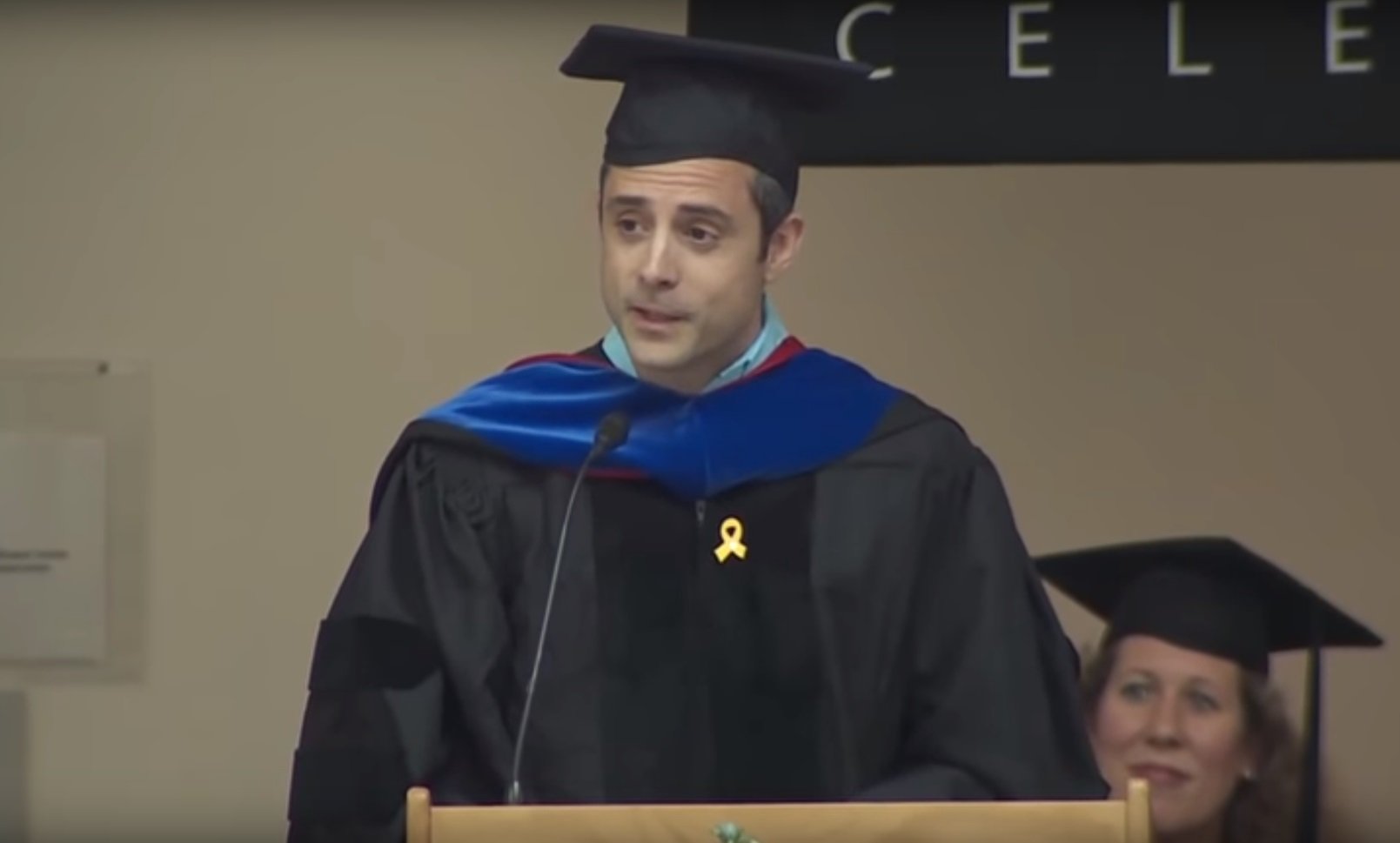 La República catalana se cuela en el discurso de graduación de Harvard