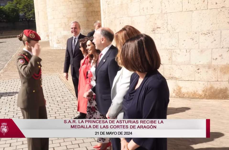 Elionor salutació militar CR Elionor salutació militar CR