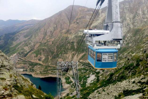 Teleférico de Sallente / Titoworld (Wikimedia commons) Teleférico de Sallente / Titoworld (Wikimedia commons)