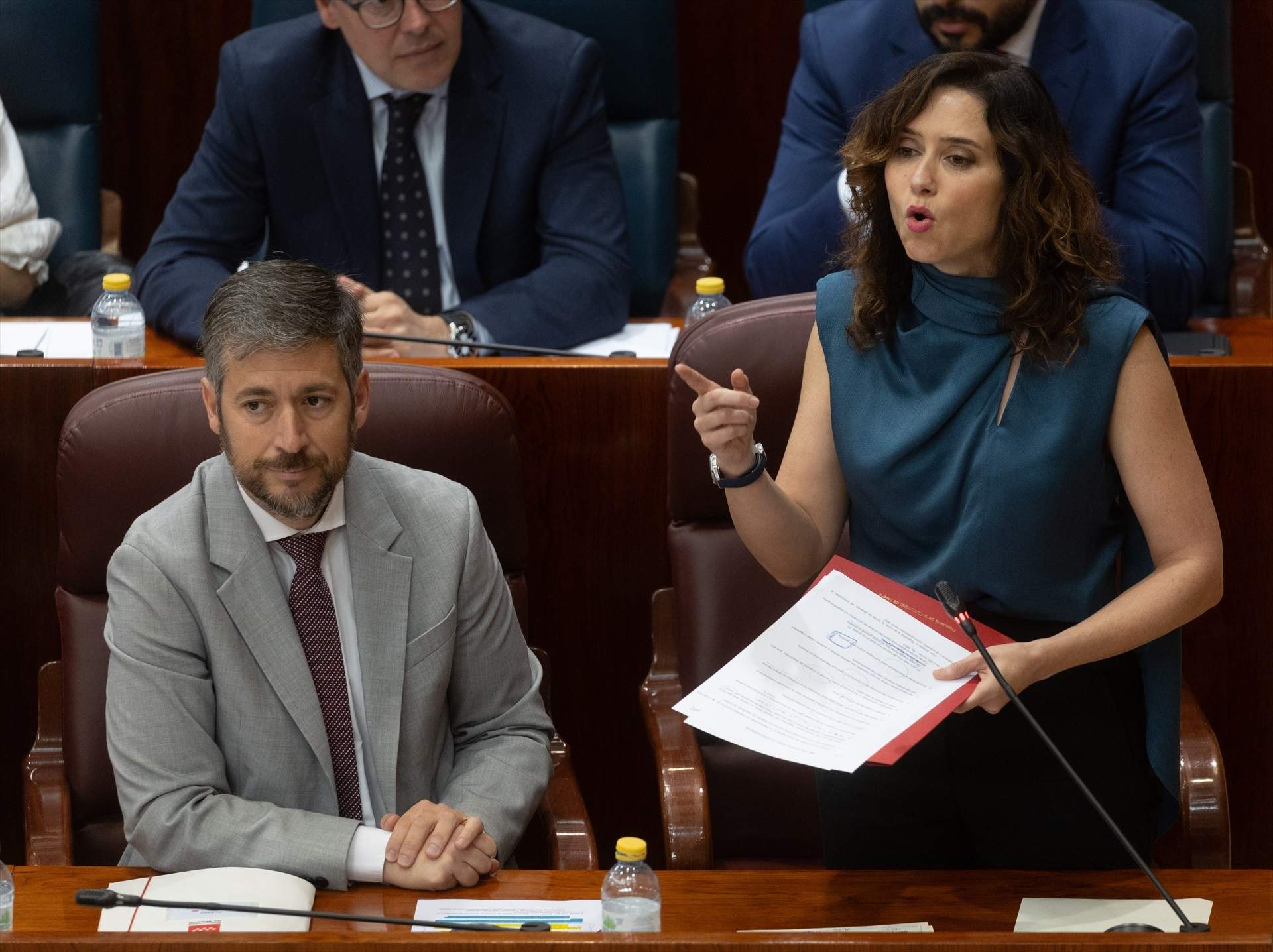 Ayuso echa leña al fuego con una comisión de investigación sobre Begoña Gómez y la Complutense