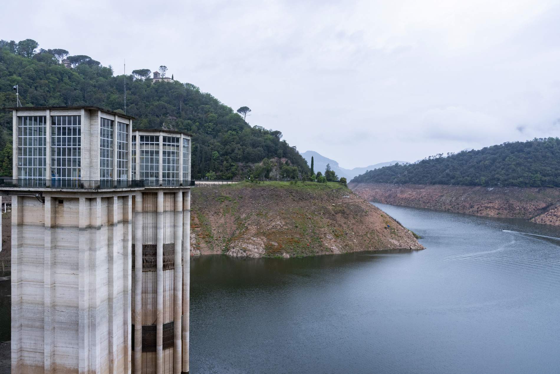 Vista general del pantà de Sau, el 14 de maig (EFE)