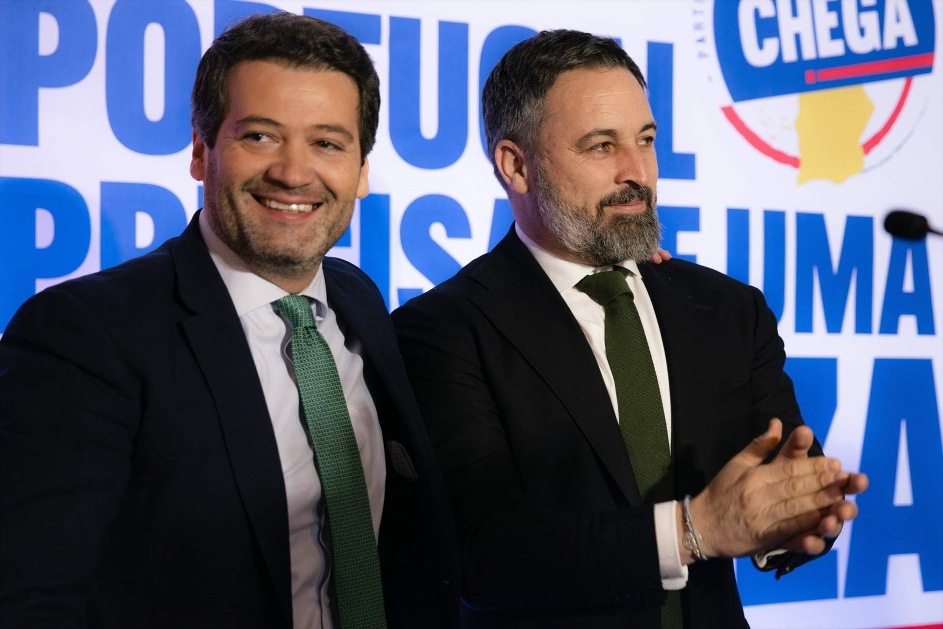 Ventura , junto al presidente de Vox, Santiago Abascal (Europa Press) Ventura , junto al presidente de Vox, Santiago Abascal (Europa Press)