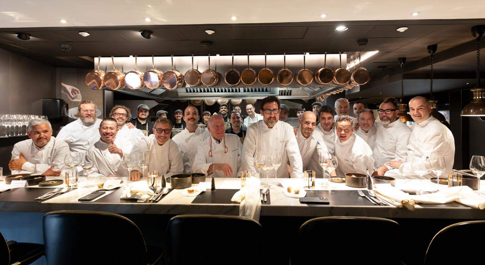 El restaurante que celebra 20 años ganándose la admiración de cocineros y comensales