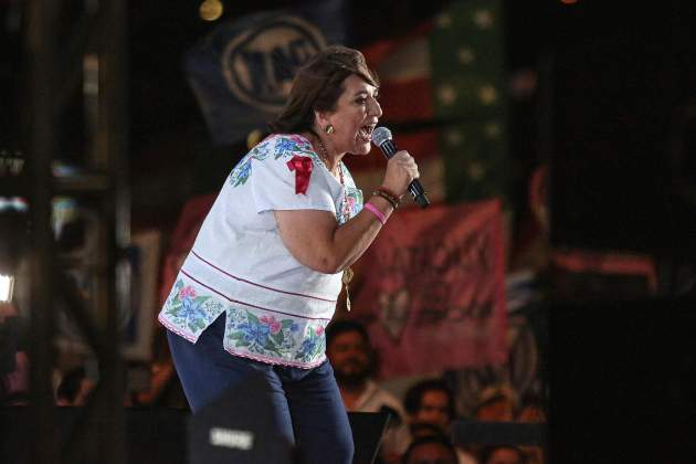 xochitl efe xochitl efe