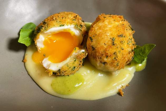 Platos con huevos de l'Ada Parellada / Foto: Raquel Sánchez Platos con huevos de l'Ada Parellada / Foto: Raquel Sánchez