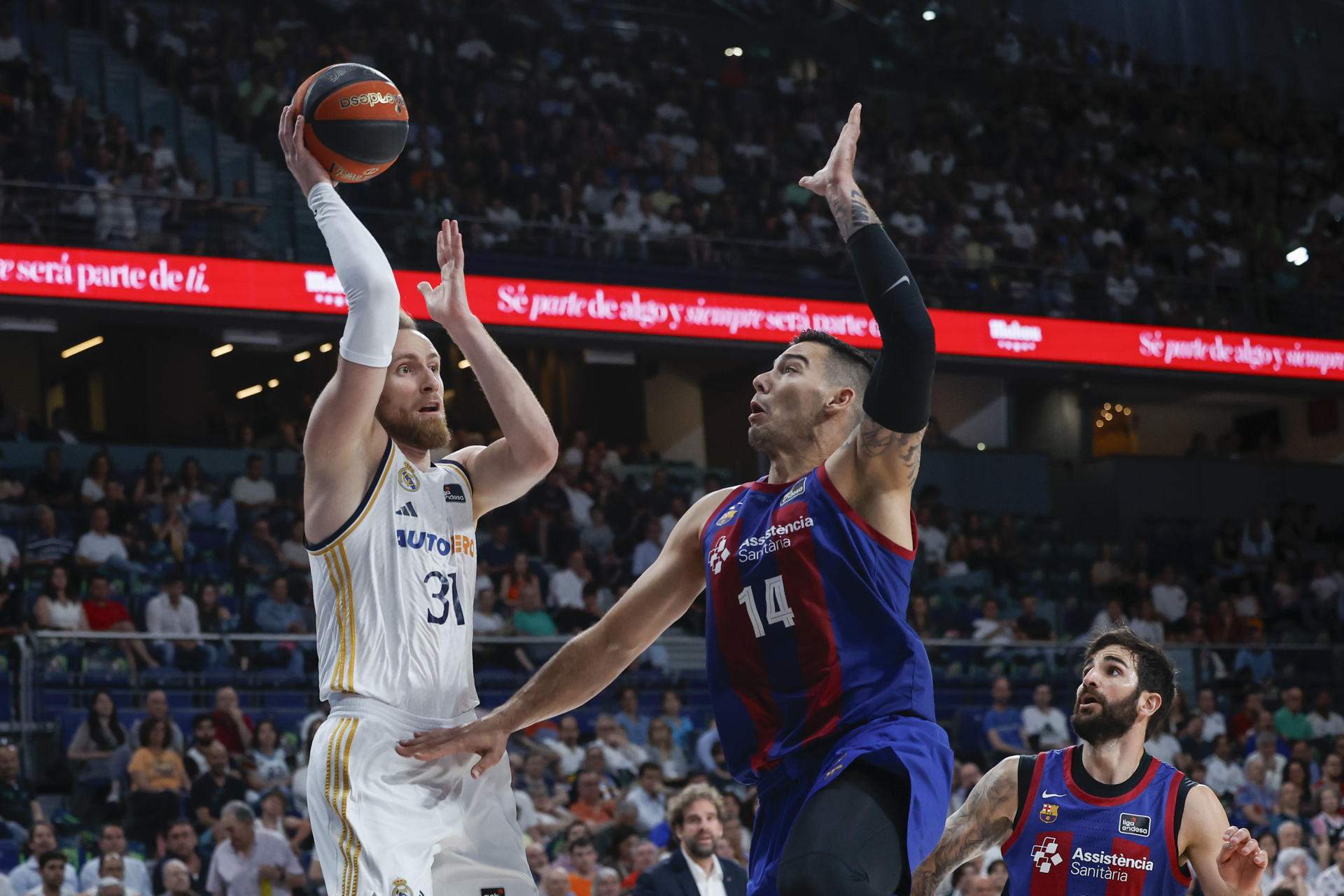 El Real Madrid revive los fantasmas del Barça y gana el segundo duelo de playoff de la Liga Endesa (104-98)