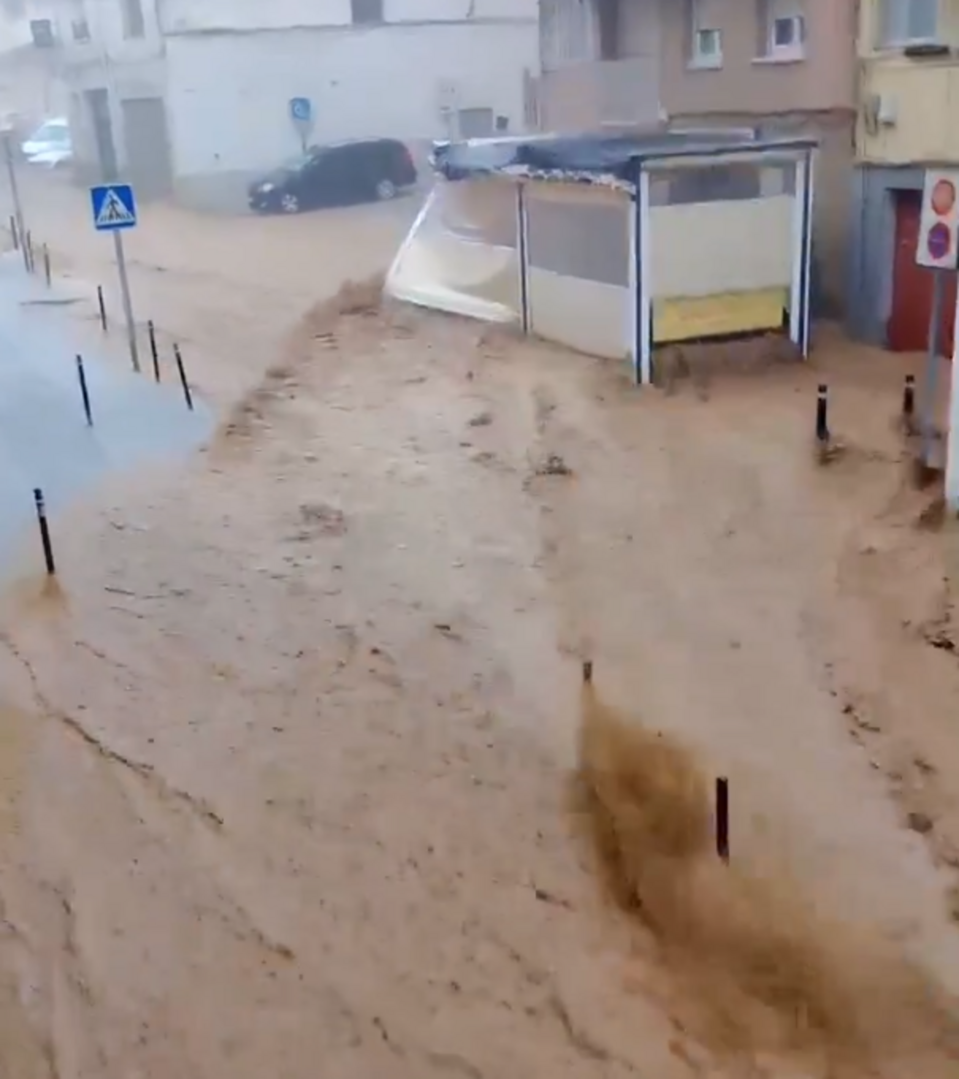 Catalunya, en alerta por el temporal: calles inundadas en el Maresme y peligroso granizo en la Anoia
