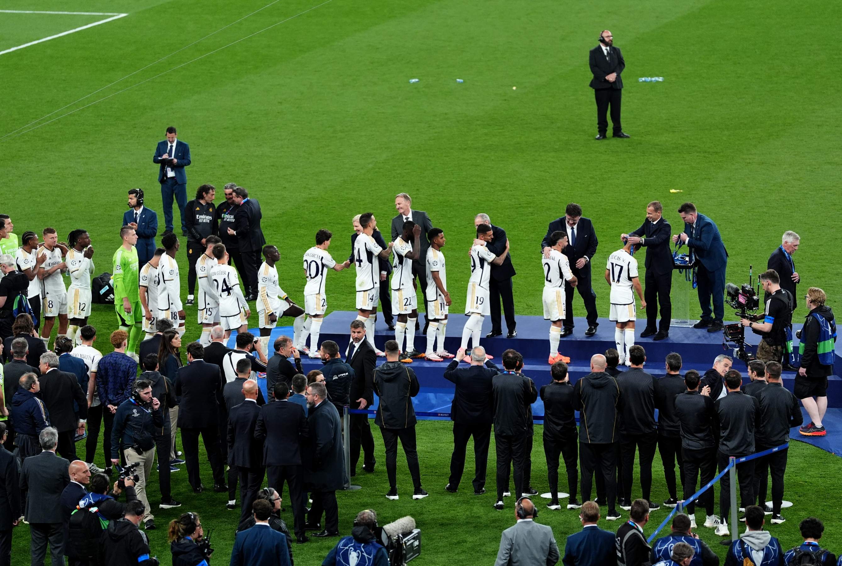 20 milions o firma amb Florentino Pérez sense deixar ni un sol euro
