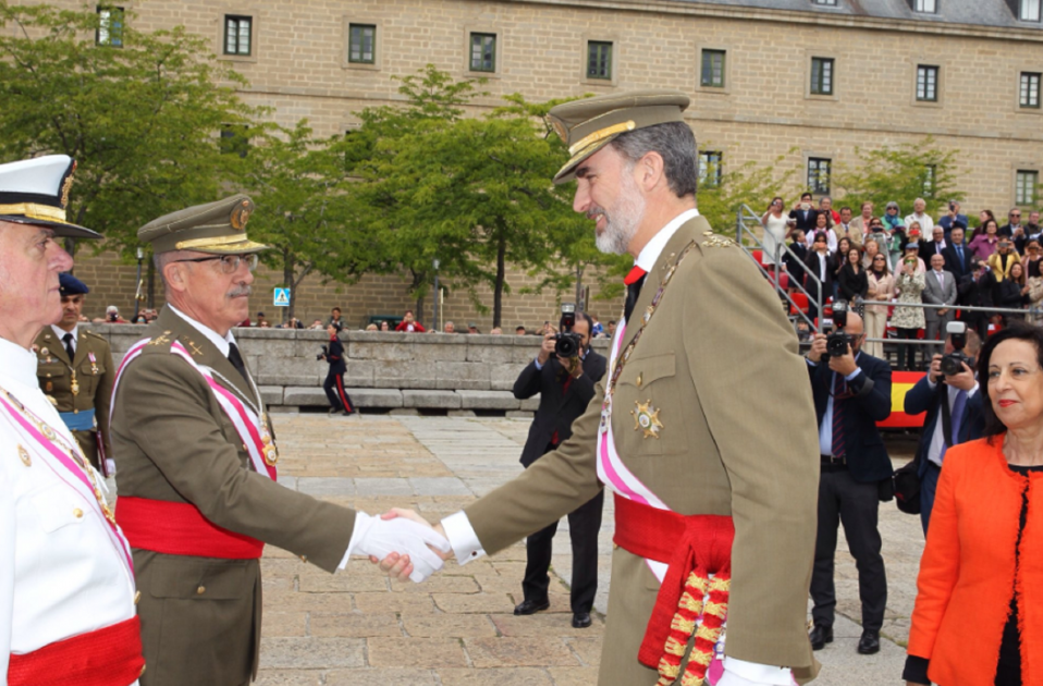 rei felip militar casa reial