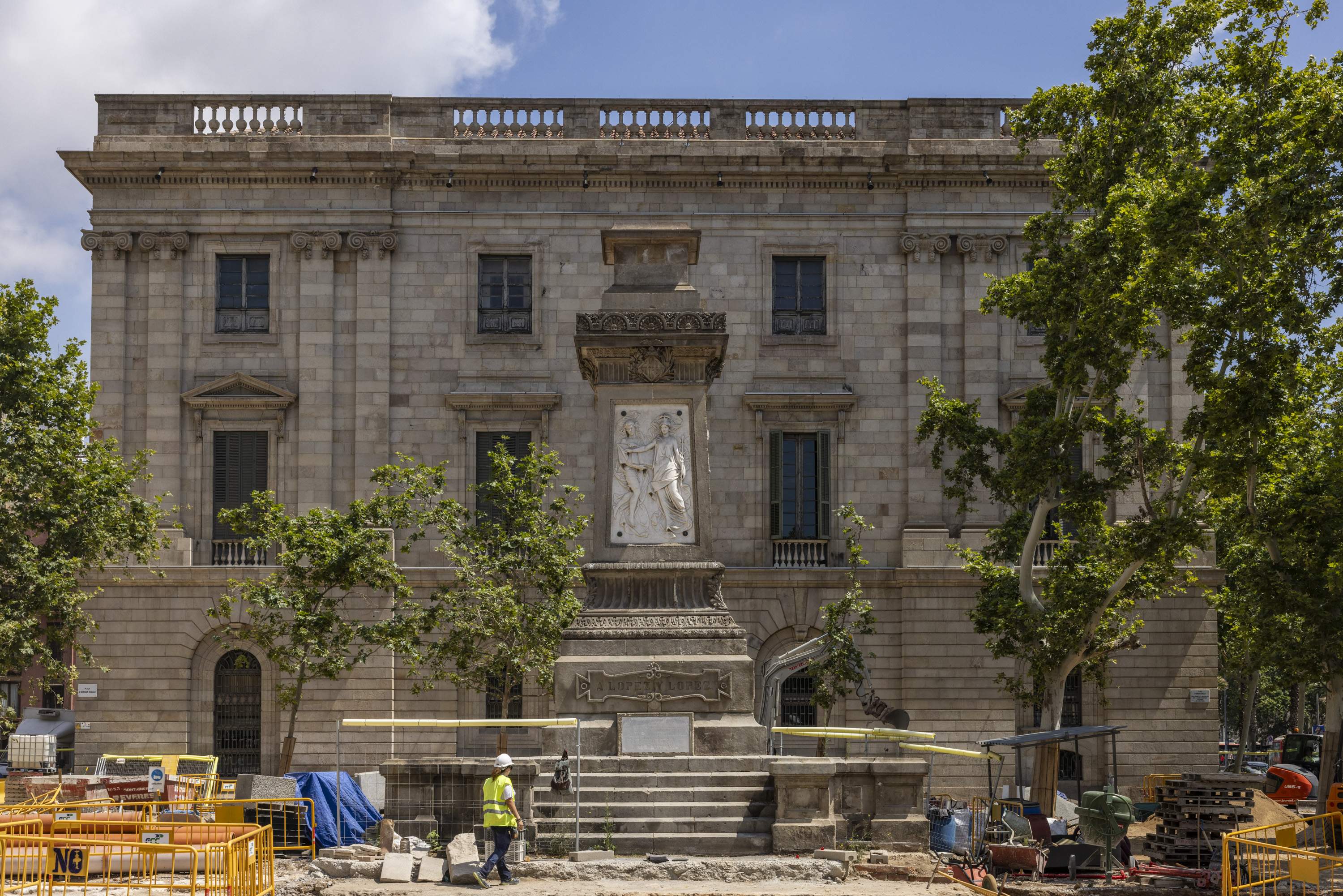 El pertinaz legado esclavista de Barcelona: calles, edificios y medio monumento