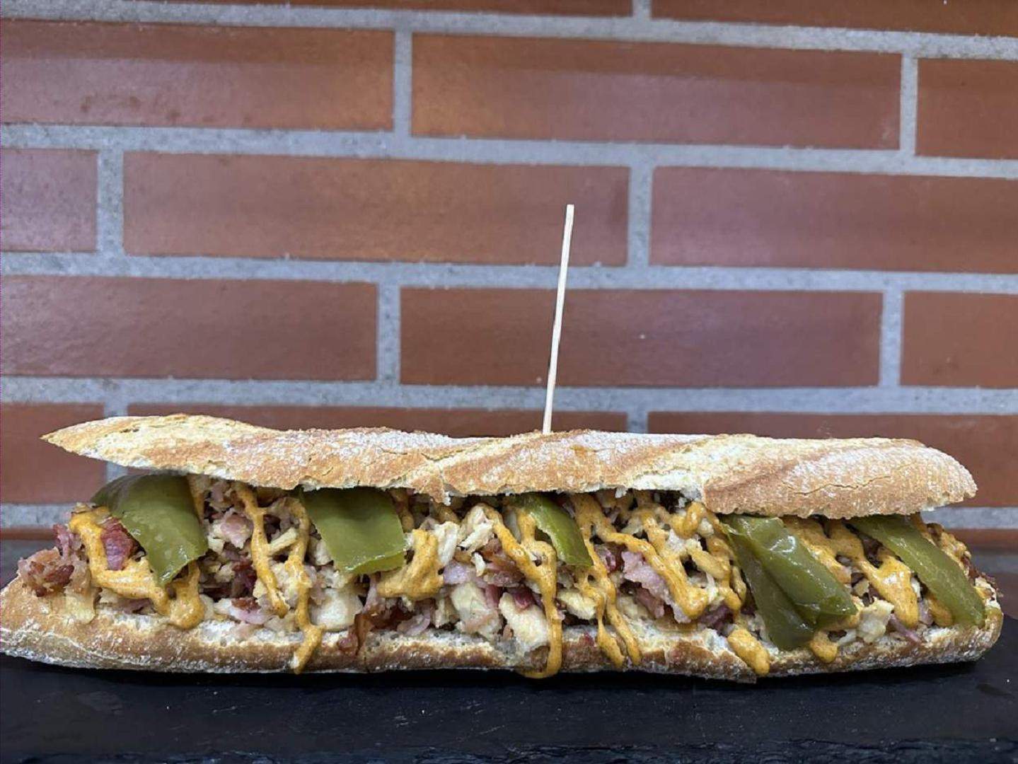 El mejor bocadillo del Estado se hace en este bar del Pla del Penedès