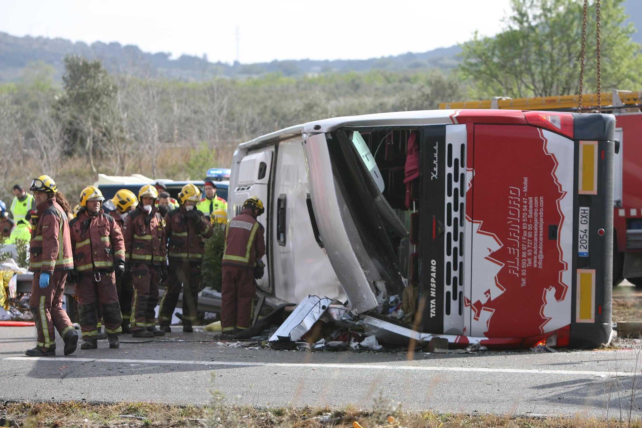 Archivado el caso del accidente de autobús de Freginals a raíz de la muerte del conductor