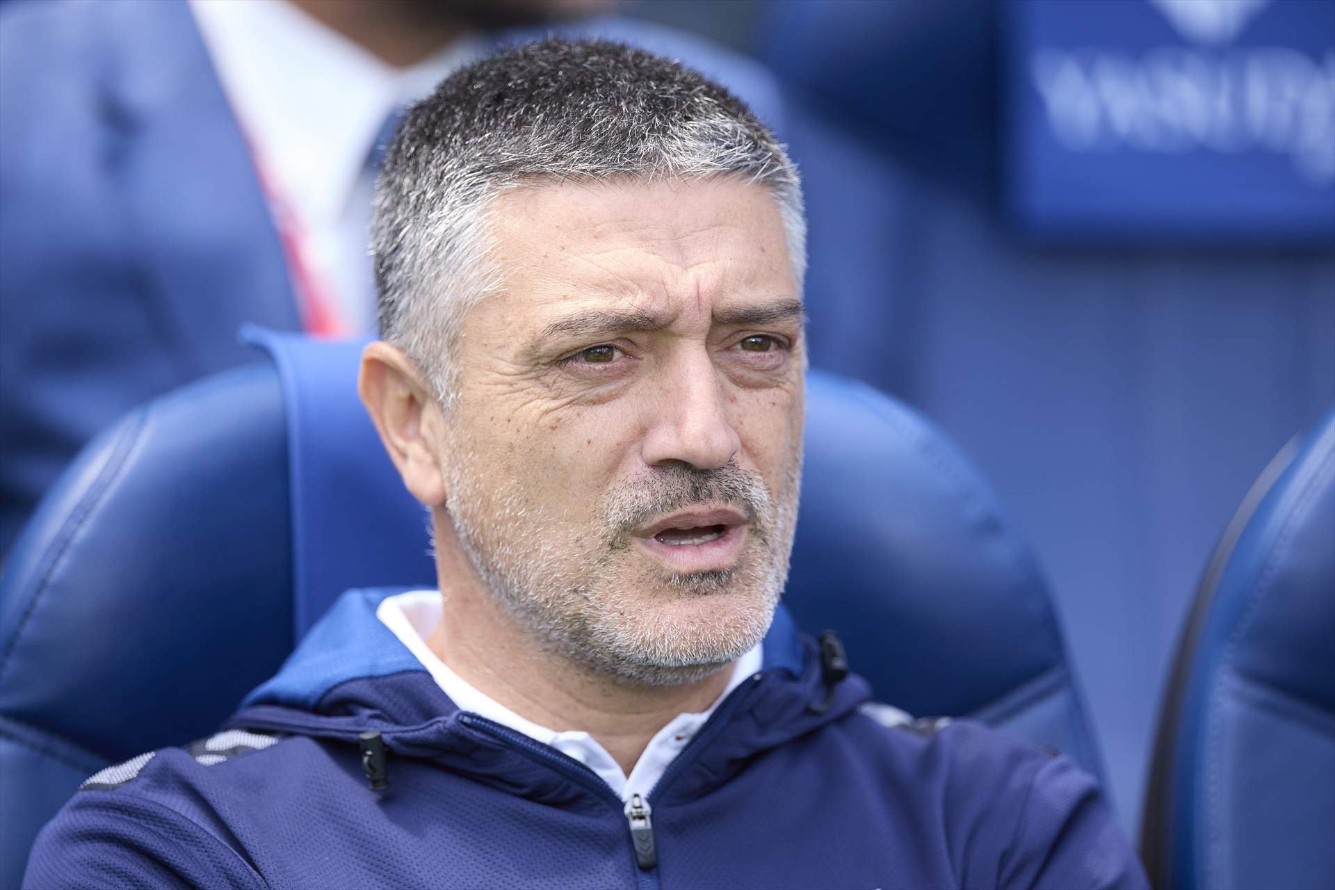 Confirmado, García Pimienta no logra a Marc Guiu ni Ansu Fati, pero el Sevilla cierra el primer fichaje