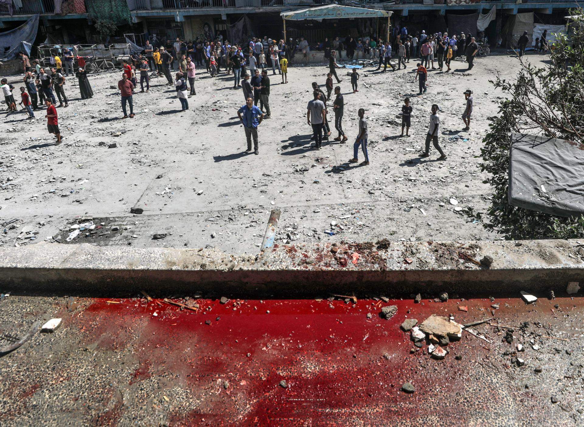 Israel es blinda i assegura que hi havia entre 20 i 30 terroristes de Hamàs a l'escola de l'UNRWA