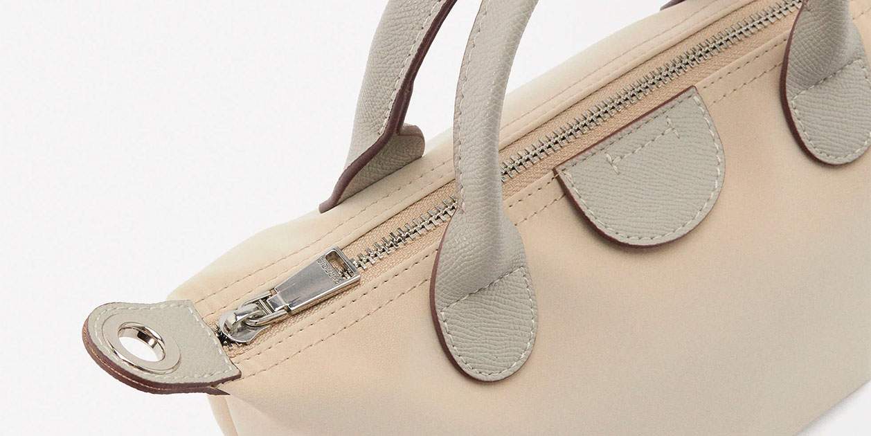Parfois recupera el bolso personalizable que las pijas compran en tiendas de marca de lujo